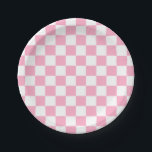 Kariertes rosa und Weiß Pappteller<br><div class="desc">Abstrakte digitale Kunst der rosa und weißen Quadrate in einer checkered Bildung.</div>