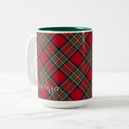 Kariertes Rot und Grün Rustikales Script Tartan Zweifarbige Tasse (Vorderseite Links)