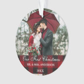 Kariertes Rotes Buffalo Hochzeit Unser erstes Weih Ornament (Vorderseite)