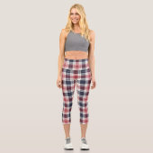 Kariertes rustikales Muster aus rotem und blauem T Capri Leggings (Vorderseite)