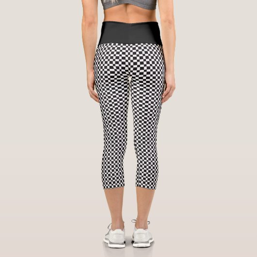 Kariertes Schachbrett Schwarz-Weiß-Prüfmuster Capri Leggings (Rückseite)