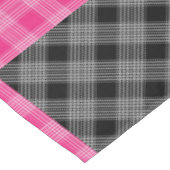 Kariertes Tablettentuch, rosa und schwarz Tischdecke (Schrägansicht)