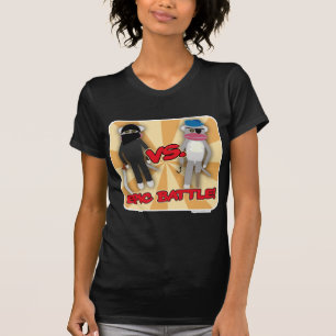 Karikatur-Piraten gegen Ninja-Affen T-Shirt