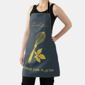 Karkohle Grau mit blassgoldenem Whisk und Kräuterm Schürze (InSitu)