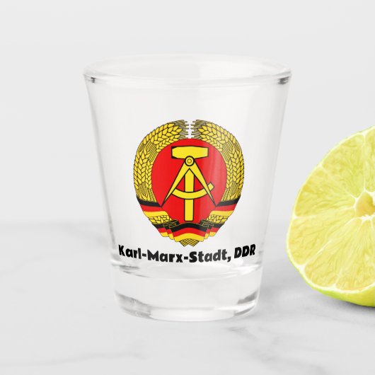 Karl Marx Stadt, Deutsche Republik Schnapsglas (Vorderseite)