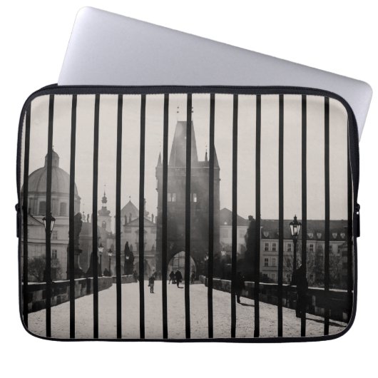 Karlsbrücke in Prag Laptopschutzhülle (Vorderseite)