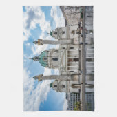 Karlskirche in Wien, Österreich Geschirrtuch (Vertikal)