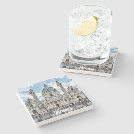 Karlskirche in Wien, Österreich Steinuntersetzer (Seitenansicht)