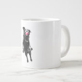 Karmesinroter Fang im Flug Jumbo-Tasse (Vorderseite Rechts)