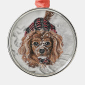 Karminroter unbekümmerter Königcharles Spaniel im Silbernes Ornament (Vorne)