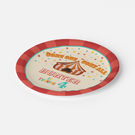 Karneval-Geburtstagsplatte Pappteller (Schrägansicht)