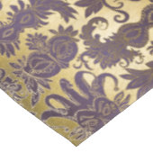 Karneval-lila Maskerade maskiert Imitat-Gold Tischdecke (Schrägansicht)