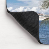 Karnevals-Kreuzschiff angekoppelt bei Grand Cayman Mousepad (Ecke)