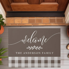 Karo am braunen und weißen Büffet - ein persönlich Fußmatte