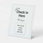 Karo hier Logo QR Counter Desk Sockelschild (Vorderseite)