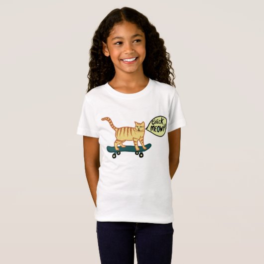 Karo Meowt Punny Skateboarding Tabby Cat T-Shirt (Vorne ganz)