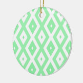 Karo-Muster grün und weiß Keramik Ornament (Links)