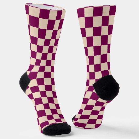 Karo-Muster in Bordeauxrot und Beige Socken (Gewinkelt)