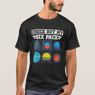 Karo-Out-Flugzeug für mein Six-Pack-Pilotprogramm T-Shirt