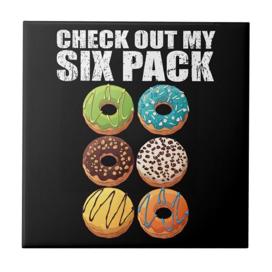 Karo Out My Six Pack Donut Shirt - Funny Gym Shir Fliese (Vorderseite)