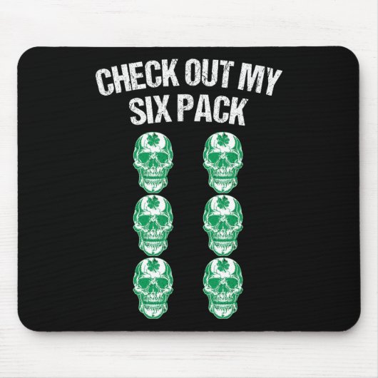 Karo Out My Six Pack St Patricks Day Skull Shamro Mousepad (Vorne)