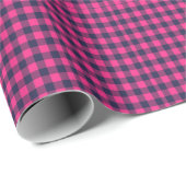 Karo-Pixel-Muster Rosa und Dunkelblau Geschenkpapier (Rolleneckpunkt)