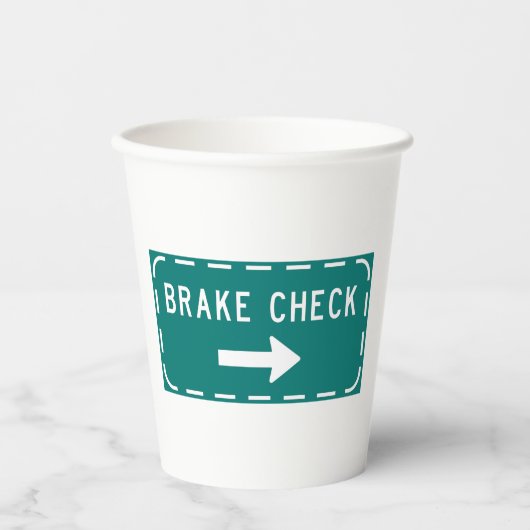 Karo-Straßenschild mit Pfeil Pappbecher (Vorderseite)