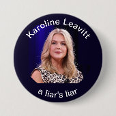 Karoline Leavitt Button (Vorderseite)