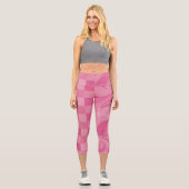 Karos und Wirbel - rosa Capri Leggings (Vorderseite)