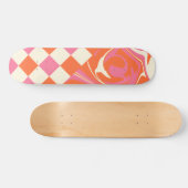 Karos und Wirbel - Rosa, Orange und Creme Skateboard (Horizontal)