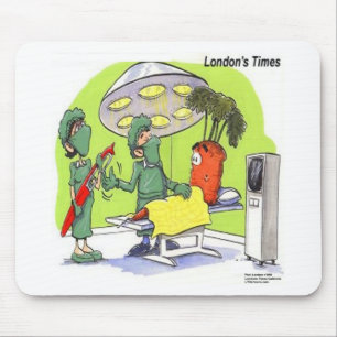 Karotten-Operation Lustiger Medizinischer Cartoon Mousepad