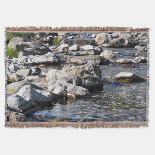 Karpaten-Gebirgsfluss – Naturdruck Rumänien Decke
