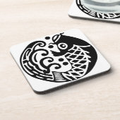 Karpfenwelle Getränkeuntersetzer (Linke Seite)