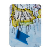Karte Button in Madrid, Spanien auf Karte, nah Magnet (Vertikal)