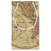 Karte der Welt auf der kugelförmigen Projektion Kleine Geschenktüte (Rückseite)