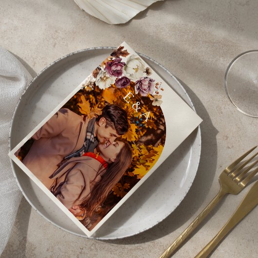 Karte des Blumenmenüs der Burgunder-Foto-Hochzeit