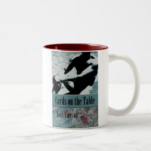 Karten auf der Tabellen-Tasse Zweifarbige Tasse