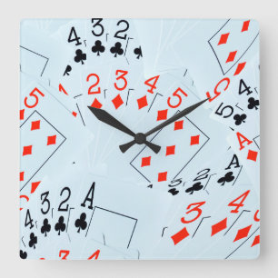 Karten bis fünf spielen, quadratische wanduhr