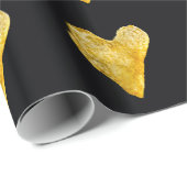 Kartoffelchips in Heart Shaped Geschenkpapier (Rolleneckpunkt)