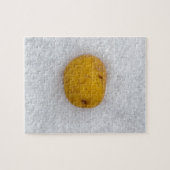 Kartoffelmakro als Hintergrund mit Salz Puzzle (Horizontal)