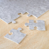 Kartoffelmakro als Hintergrund mit Salz Puzzle (Seite)