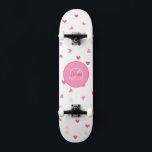 Karts-Girl-Skateboard-Monogramm und Name Skateboard<br><div class="desc">Machen Sie dieses Hearts Girl Skateboard mit Monogram & Name Ihren eigenen, indem Sie Ihren Text hinzufügen. Um auf erweiterte Bearbeitungstools zuzugreifen, gehen Sie bitte zu "Personalisieren Sie diese Vorlage" und klicken Sie auf "Details", scrollen Sie nach unten und drücken Sie den Link "Klicken Sie auf, um die Vorlage anzupassen"....</div>