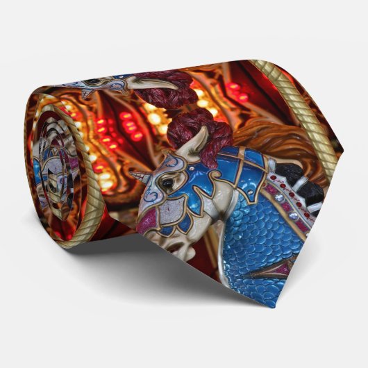 Karussell Pferde Krawatte (Gerollt)