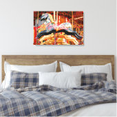 KARUSSELLPFERD LEINWANDDRUCK (Insitu (Schlafzimmer))