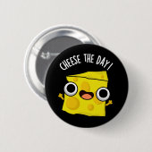 Käse The Day Funny Food Pun Dark BG Button (Vorne & Hinten)