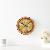 Käsepizza Runde Wanduhr (Zuhause)