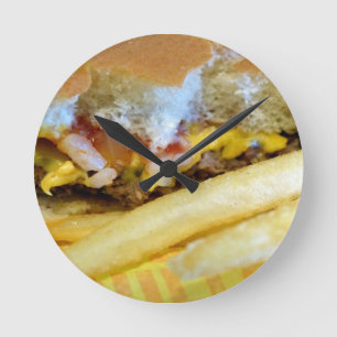 Käsermeister und Fries Runde Wanduhr