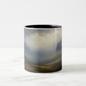 Kaskadierendes Licht: Wasserfall Landschaft Zweifarbige Tasse (Mittel)