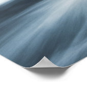 Kaskadierter Wasserfall am nebeligen mystischen Mo Poster (Ecke)