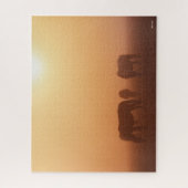 Kaspische Ponys grasen bei neugierigem Sonnenaufga Puzzle (Vertikal)